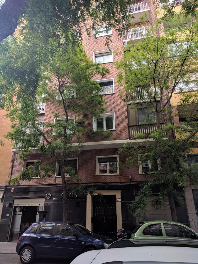 דירות מדריד Gran Apartamento Cerca De Atocha מראה חיצוני תמונה