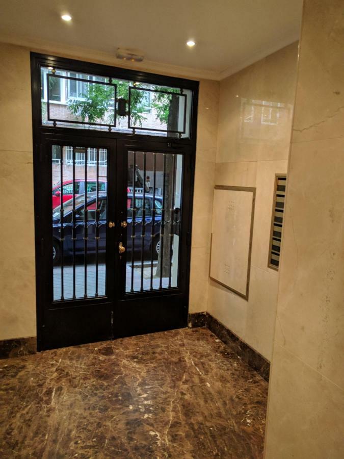 דירות מדריד Gran Apartamento Cerca De Atocha מראה חיצוני תמונה